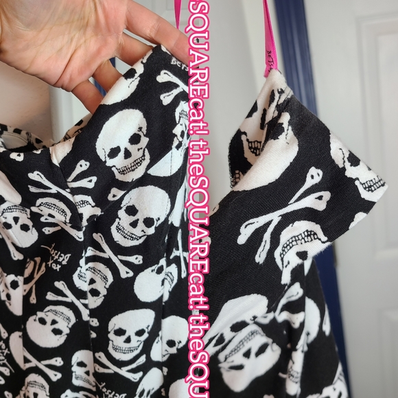 Betsey Johnson vtg skulls & bones 2 pockets fit & flare retro goth pin-up dress! - Picture 4 of 6